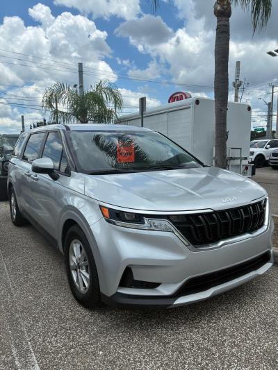 2022 Kia Carnival LX FWD