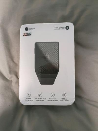 Trezor Safe 7  Crypto Hardware Wallet with Bluetooth - Thumbnail 2