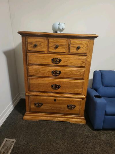 broyhill dresser