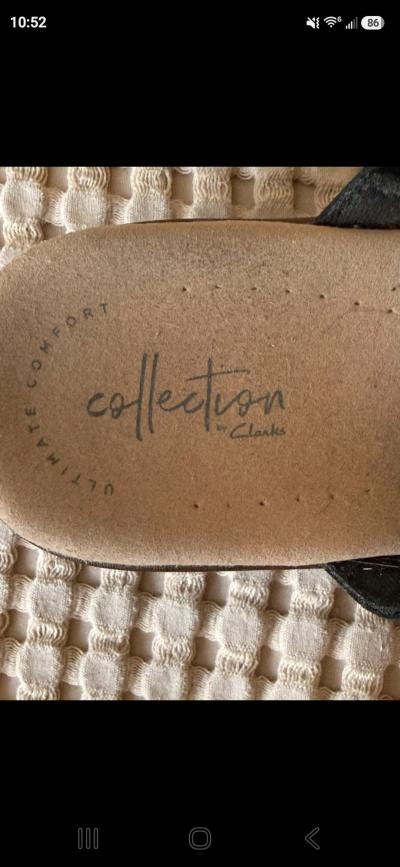 Size 8 Clark Ultimate Comfort Leather Thong Sandals - Thumbnail 2