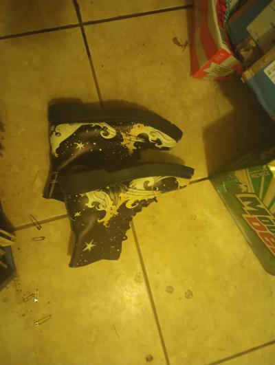 rouge plus Wolf boots about 15pairs - Thumbnail 4