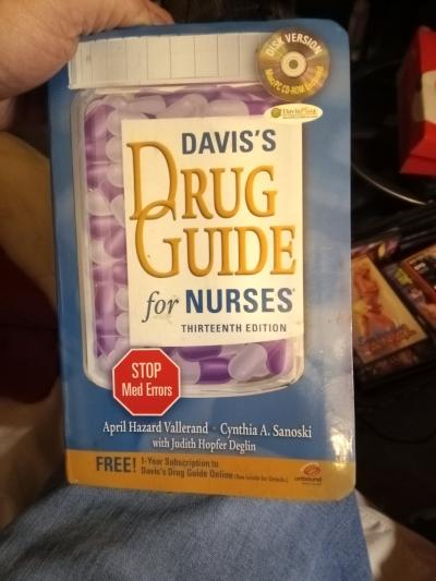 Daviss Drug Guide for Nurses thirteenth adition