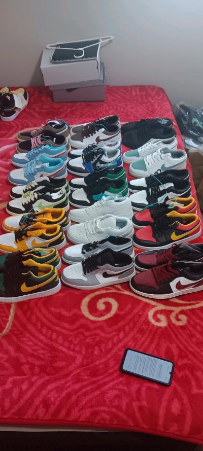 mens  shoes size 95 women also wear 40 dolla per pairs - Thumbnail 4