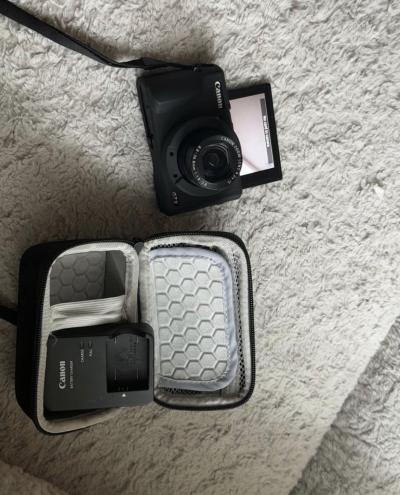 Canon G7X Mark iii With Accessories & Carrying Case