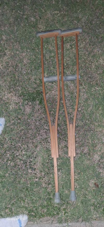 Vintage Wooden Underarm Crutches  Adjustable Pair Antique - Thumbnail 5