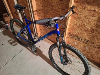 2013 specialized hardtail blue - Thumbnail 3
