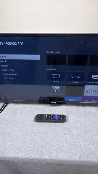 Onn 24 Inch Class HD 720p LED Smart Roku TV Black 100012590