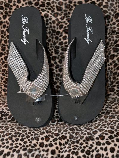 rhinestone flip flops size xl