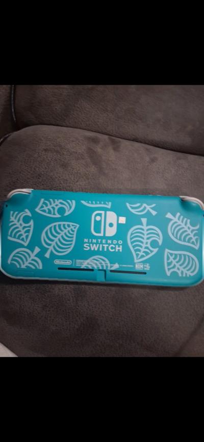 Nintendo Switch Lite Turquoise Aloha Edition - Thumbnail 2