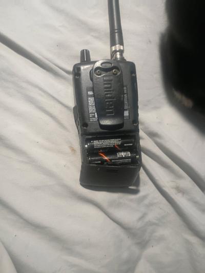 police scanner hand held UNIDEN SCANNER MODEL NUMBER BC125AT - Thumbnail 2