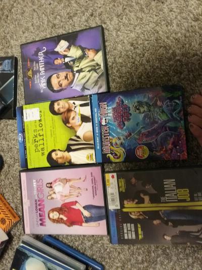 Assorted games and dvds - Thumbnail 2