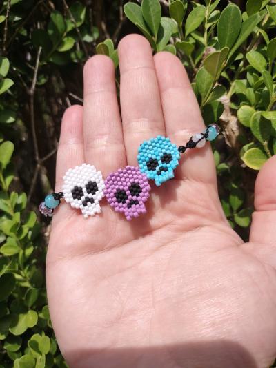 3 Skull Heads Halloween Bracelet