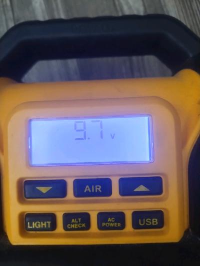 battery charger and compressor - Thumbnail 4