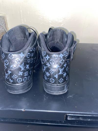 Nikes Air Force LV black And Leather - Thumbnail 2