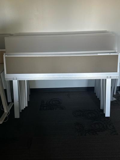 Commercial modular officeworkstation partitions