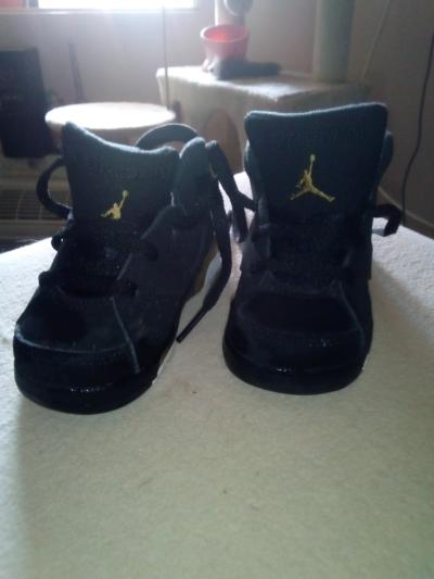 6 pair of quality baby shoes ADIDASJORDAN NIKE CONVERSE size - Thumbnail 4