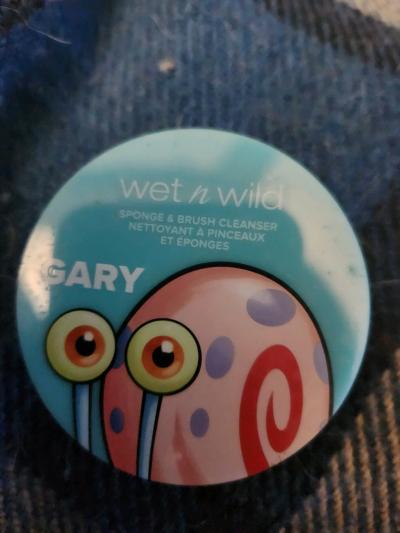 Wet n Wild Gary Sponge and Brush Cleanser