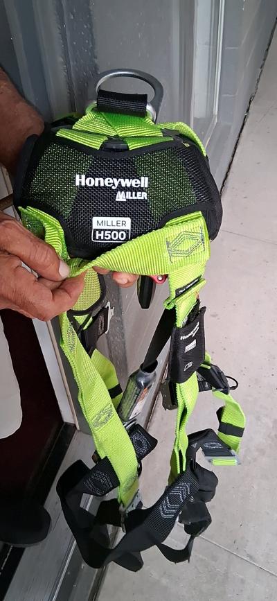 Honeywell Miller H500 Safety Harness bundle - Thumbnail 3