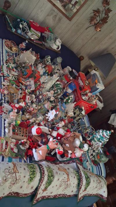 Christmas stuff - Thumbnail 2