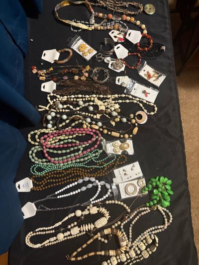 Bulk Vintage  Modern Costume Jewelry Lot  Destash Collection