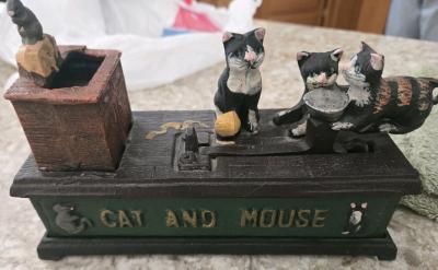 vintage cast iron cat and mouse mechanical bank