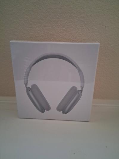 airpods headphones over the ear