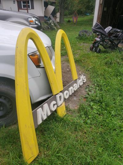 cast aluminum Mc Donalds sign vintage - Thumbnail 3