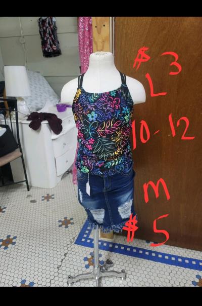 women and girl clothing message me for prices - Thumbnail 3