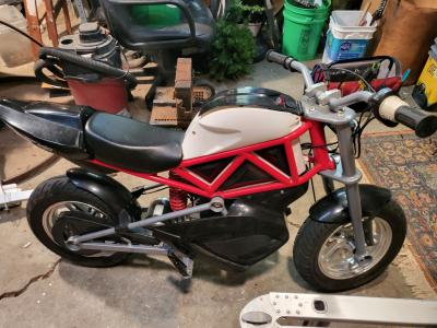 Razor RSF650 Electric mini bike - Thumbnail 5