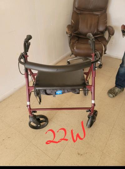 Oversized Walker Great Cond - Thumbnail 2