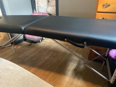 massage table - Thumbnail 2