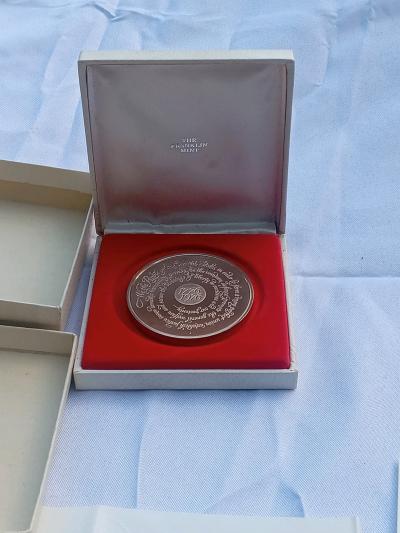 Franklin Mint Bicentennial Medal its authentic original