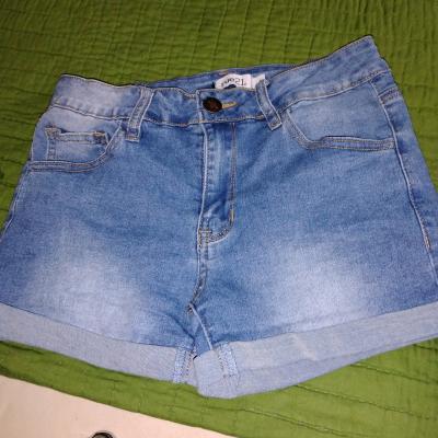 size six daisy dukes rue21 brand