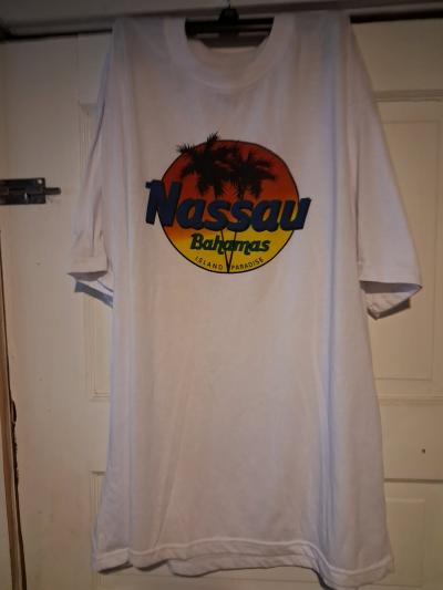 2xl Nassau Bahamas tshirt