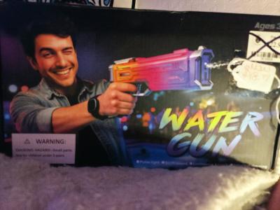 automatic water gun Super Soaker - Thumbnail 5