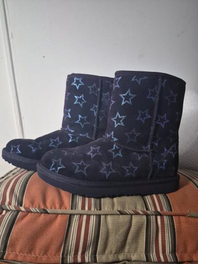 UGG Kids Classic II Iridescent Stars Boots Nightshade Purple - Thumbnail 2