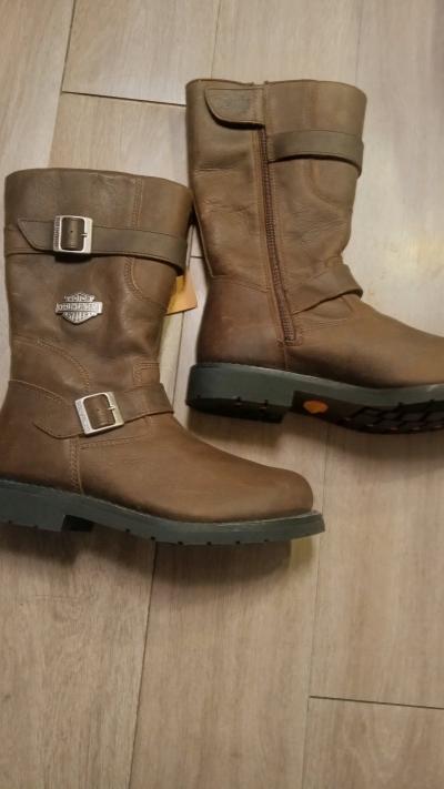HARLEY DAVIDSON LEATHER BOOTS W TAGS