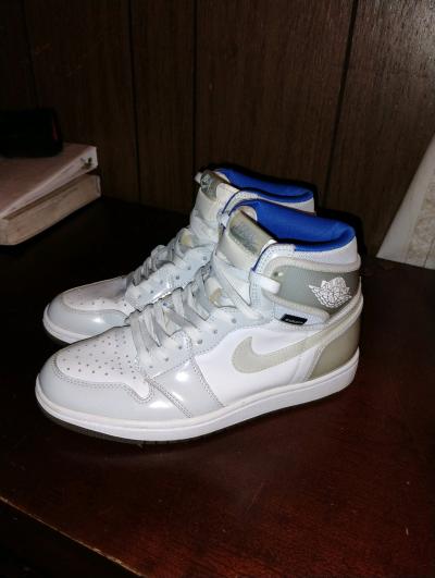 Grey and white and blue Air Jordans Zooms - Thumbnail 2