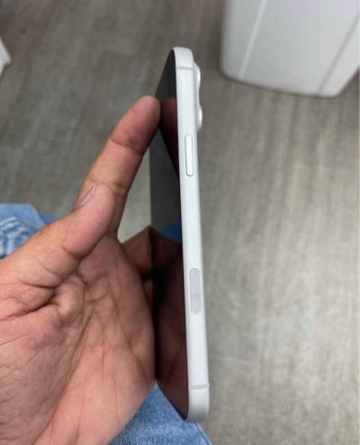 apple iPhone 17pro max unlocked - Thumbnail 2