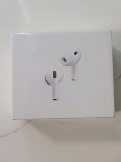 Apple AirPods Pro 3 NEW SEALED