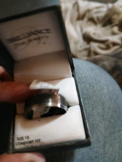 mens size 10 ring brand new had for 2 yrs - Thumbnail 6