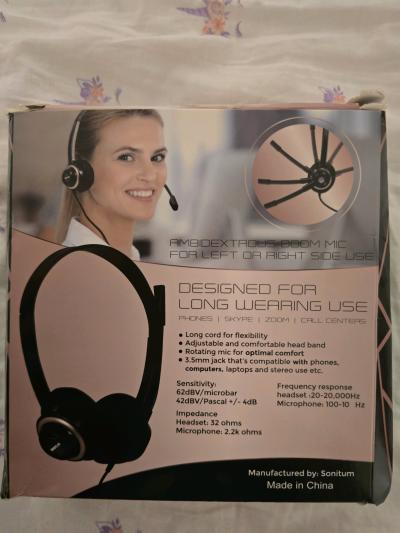 unisex headset great for outdoors too - Thumbnail 2