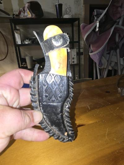 Barn clean out lots of antiques to many to list - Thumbnail 2
