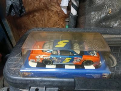 Nascar Diecast Car Collectables and 2 mini Nascar car hauler - Thumbnail 3