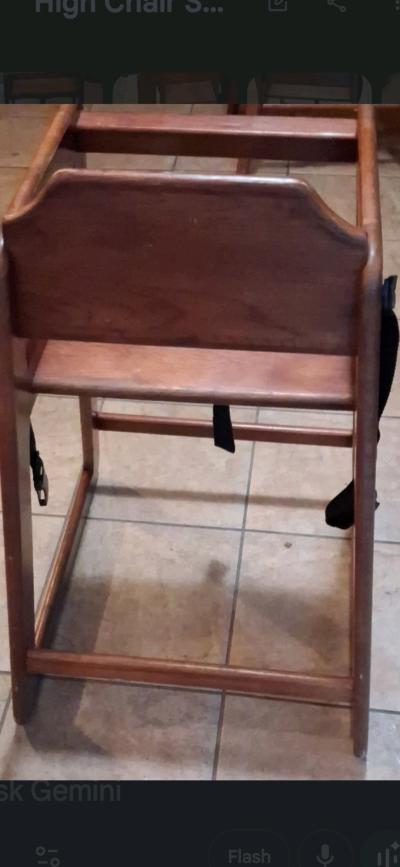 Premium Solid Wood High Chair  Clean Sturdy  Safe 90