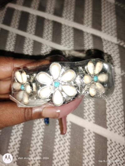 very cute paparazzi bracelet for any occasion