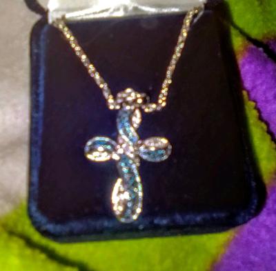 silver sapphire and diamond necklace - Thumbnail 2