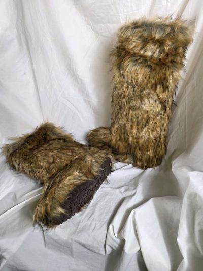 Knee High Black Faux Fur Boots - Thumbnail 6