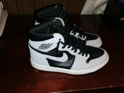 Nike Air Jordans black and grey - Thumbnail 3