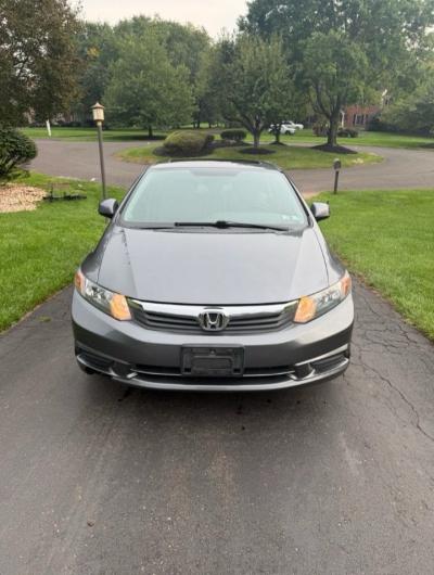 2012 Honda civic - Thumbnail 3